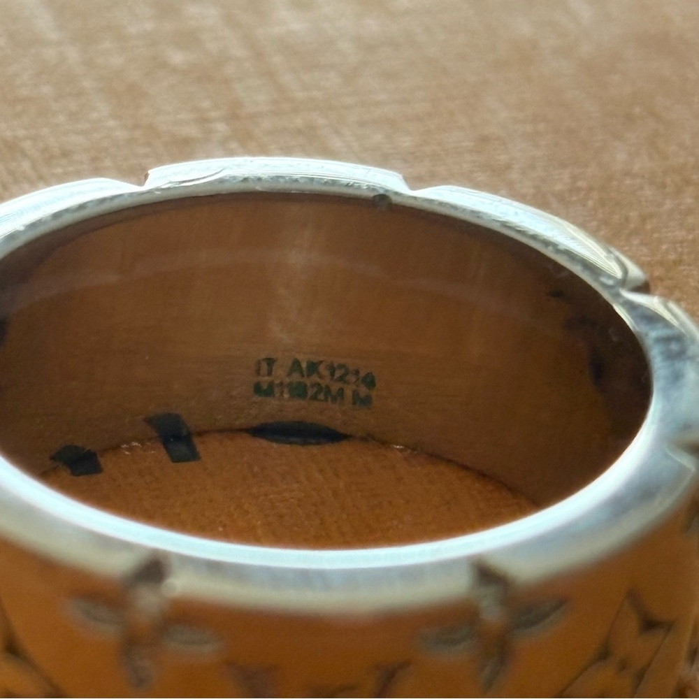 LOUIS VUITTON MOSIAC RING - Picture 3 of 7